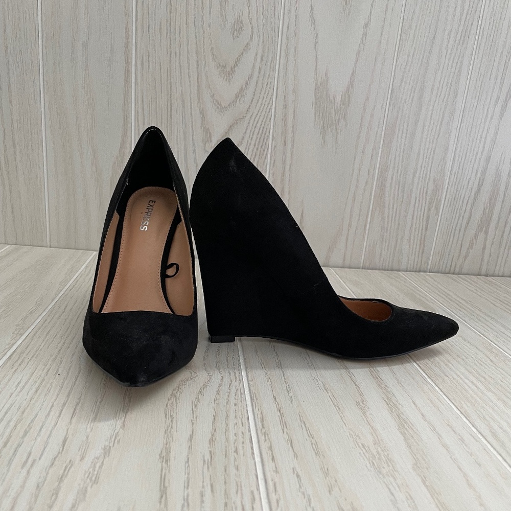 Black Express Wedges